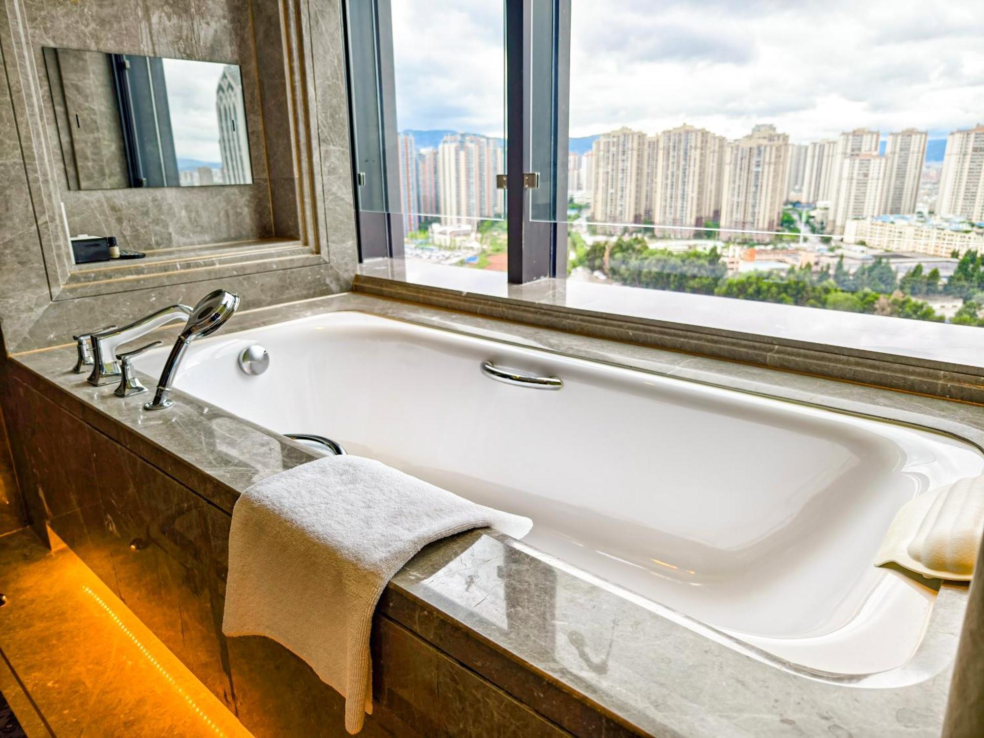 Wanda Vista Kunming Hotel Exterior photo