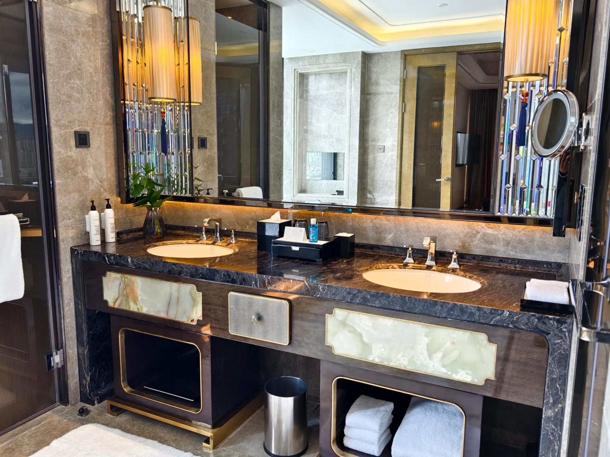Wanda Vista Kunming Hotel Exterior photo