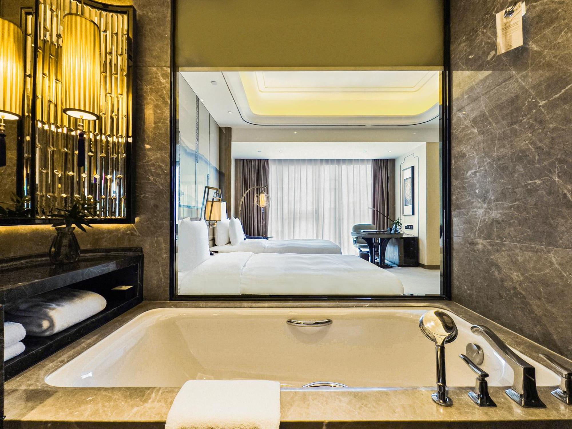 Wanda Vista Kunming Hotel Exterior photo