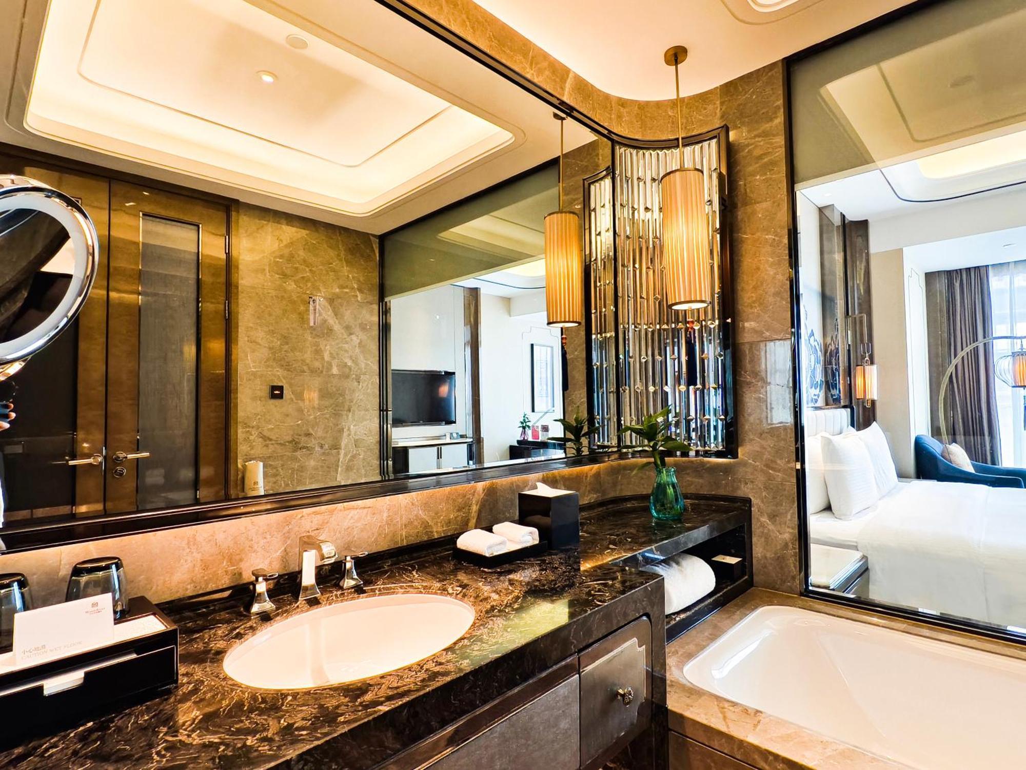 Wanda Vista Kunming Hotel Exterior photo